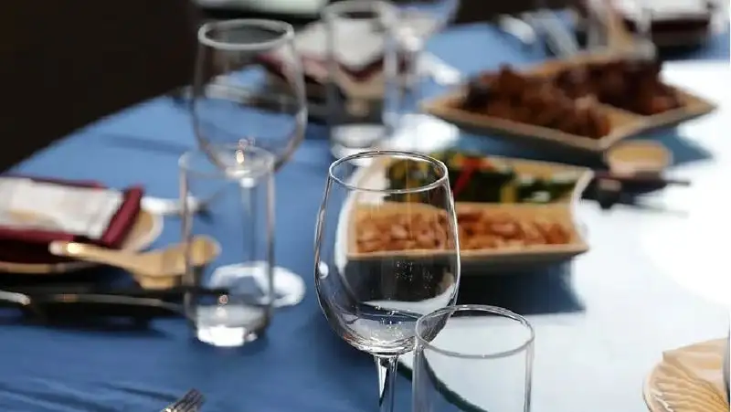 Популярные мифы об употреблении алкоголя опроверг нарколог