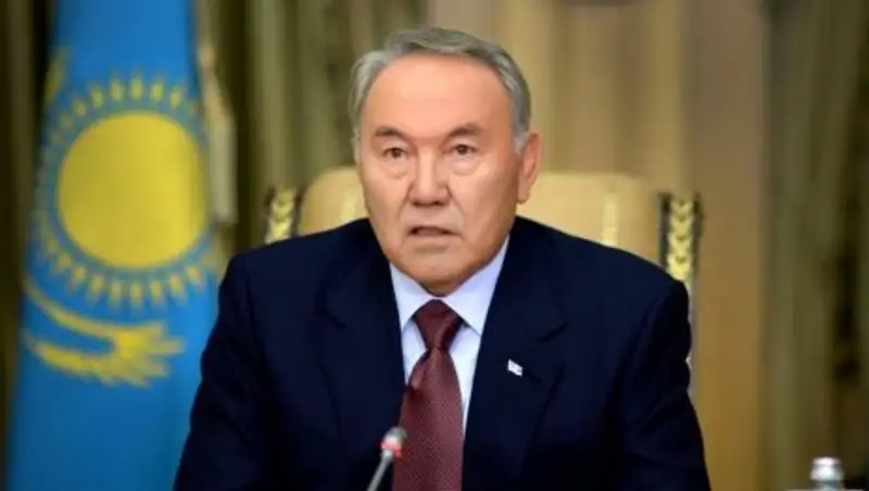 Назарбаев: Настало время для перераспределения полномочий власти в Казахстане