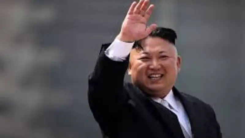 Ким Чен Ын поздравил Путина с Днем России