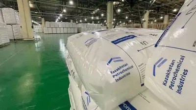 Первый поезд с казахстанским полипропиленом с завода KPI ушел на экспорт, фото - Новости Zakon.kz от 18.11.2022 17:39