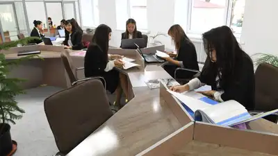 Когда в школах и колледжах Казахстана будет вводиться дистанционное обучение, фото - Новости Zakon.kz от 01.08.2023 09:28