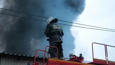 пожарный, фото - Новости Zakon.kz от 06.02.2022 19:06