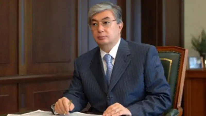 Касым-Жомарт Токаев поздравил казахстанцев с праздником Наурыз