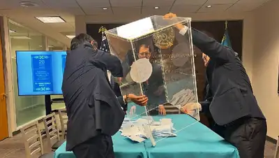 МИД: Завершил работу последний избирательный участок за рубежом, фото - Новости Zakon.kz от 21.11.2022 10:09