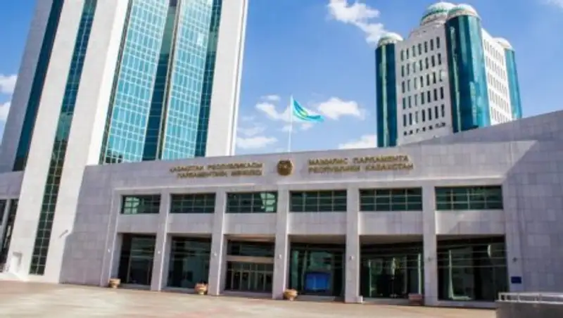 Состоялось пленарное заседание Мажилиса Парламента РК