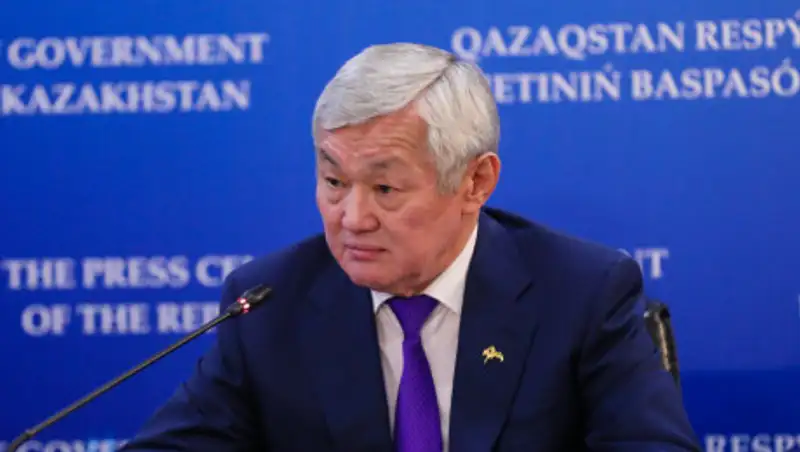 Сапарбаев: Каждый четвертый выпускник – безработный