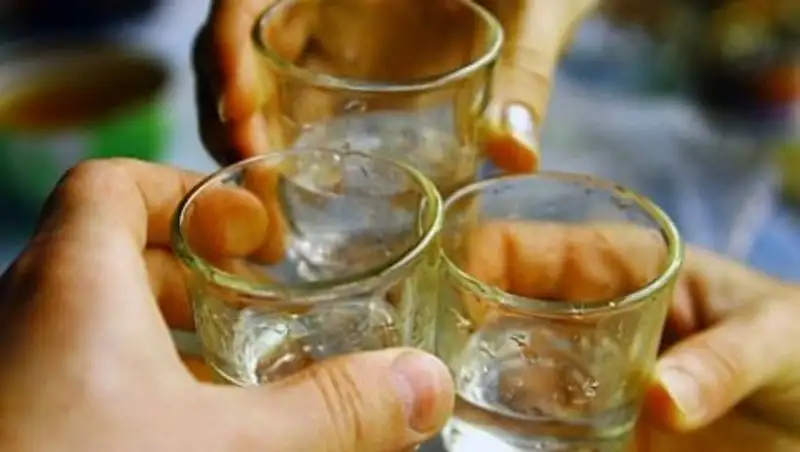 В Кокшетау парни, устроившие дебош в съемной комнате, оказали сопротивление полиции