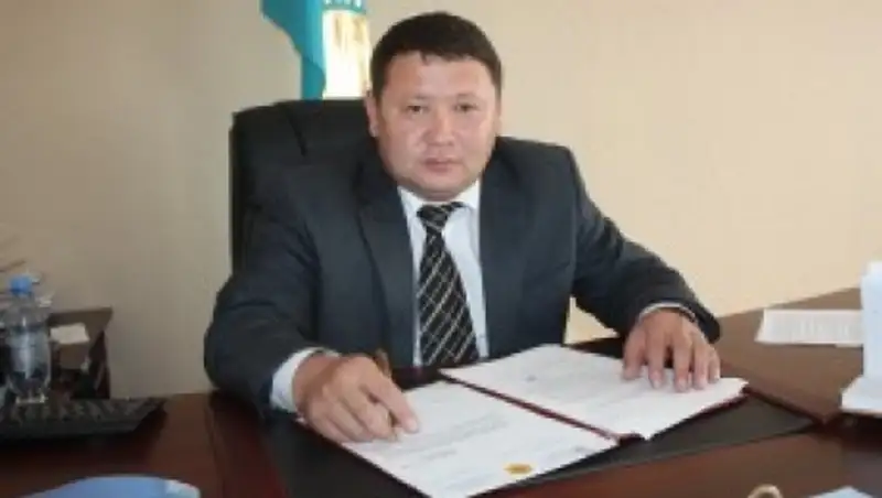 Суд санкционировал арест руководителя отдела ЖКХ Костаная