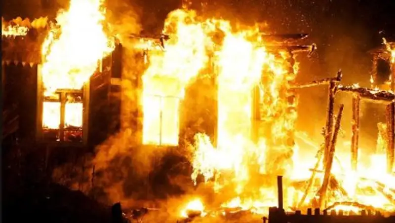 Қарағандыда өрт салдарынан 40-қа жуық адам баспанасыз қалды