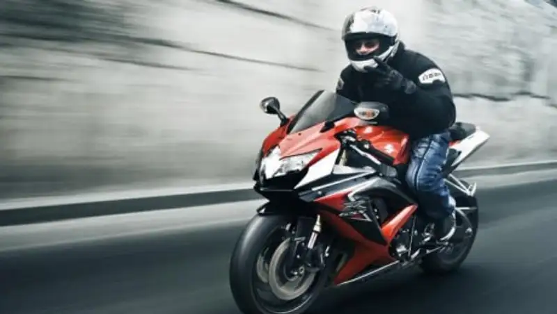 Пьяный мотоциклист без прав разъезжал в Туркестане