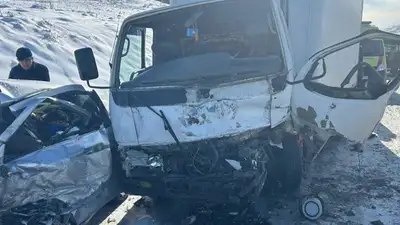 Три человека погибли в аварии близ Усть-Каменогорска , фото - Новости Zakon.kz от 05.11.2023 04:28