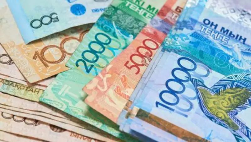 Казахстанцы хранят на депозитах 7,3 триллиона тенге