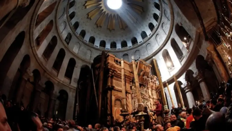 Тысячи паломников собрались в Иерусалиме в ожидании Благодатного огня