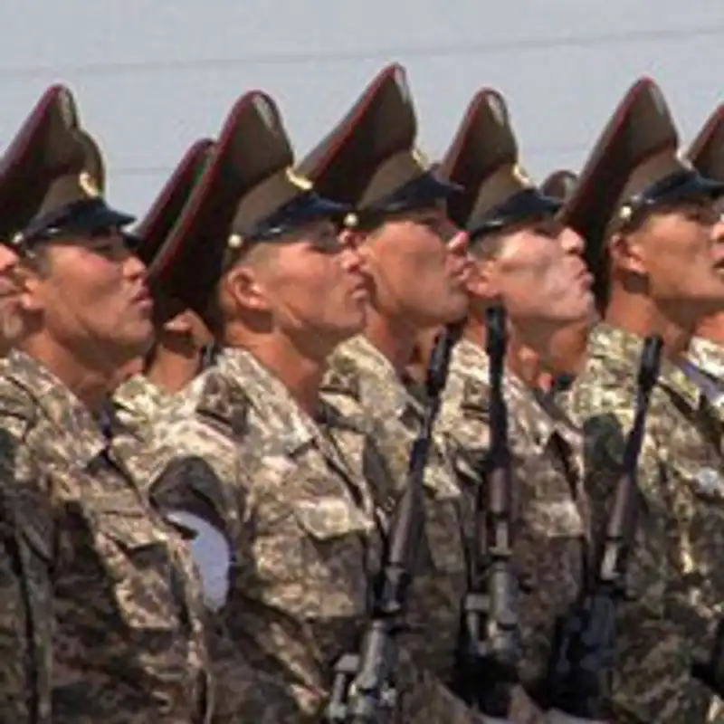 За 2 дня в Казахстане двое военнослужащих срочной службы совершили самоубийство, фото - Новости Zakon.kz от 09.04.2013 18:56