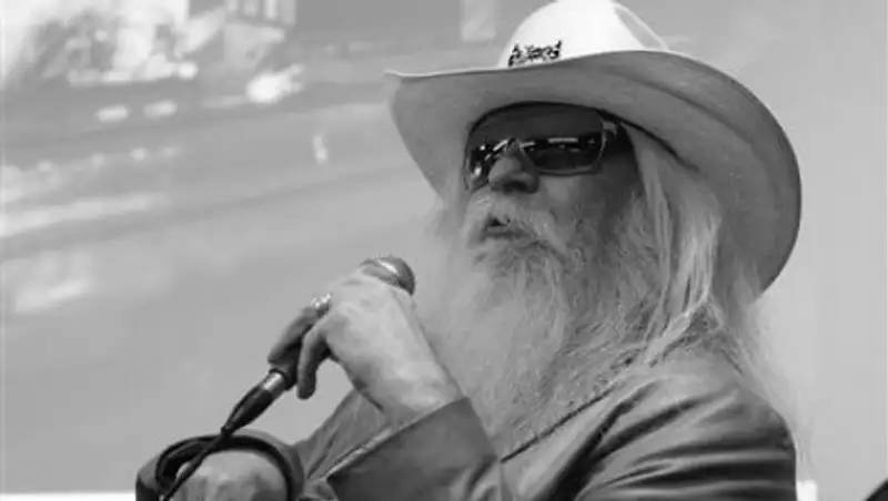 Умер американский музыкант Леон Расселл