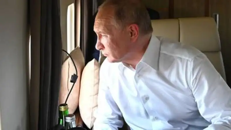 Путин отправится на самоизоляцию