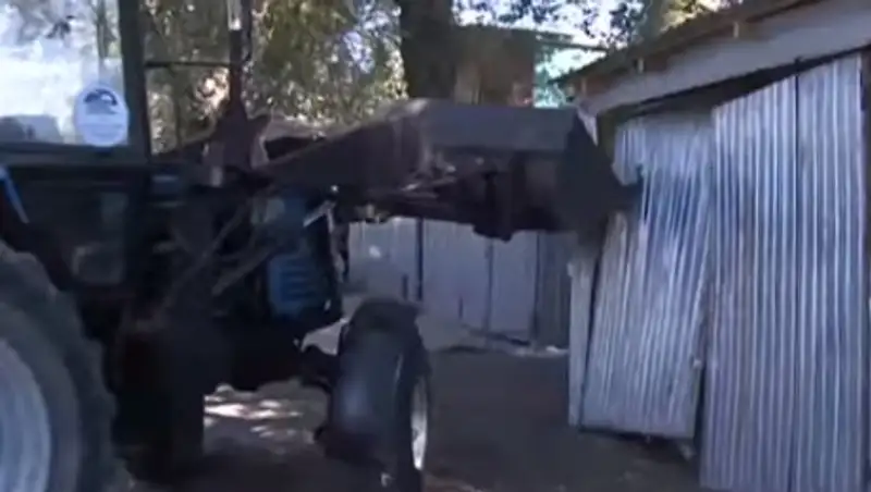 В Алматы ликвидировали стихийный строительный рынок