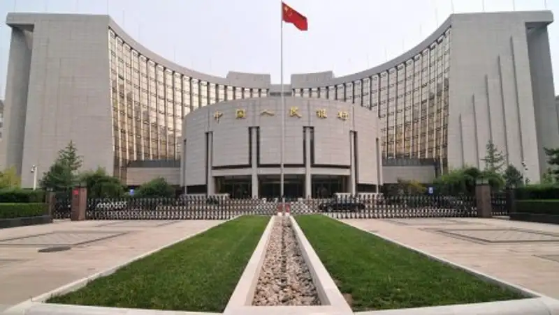 Курс юаня обновил минимум за последние шесть лет