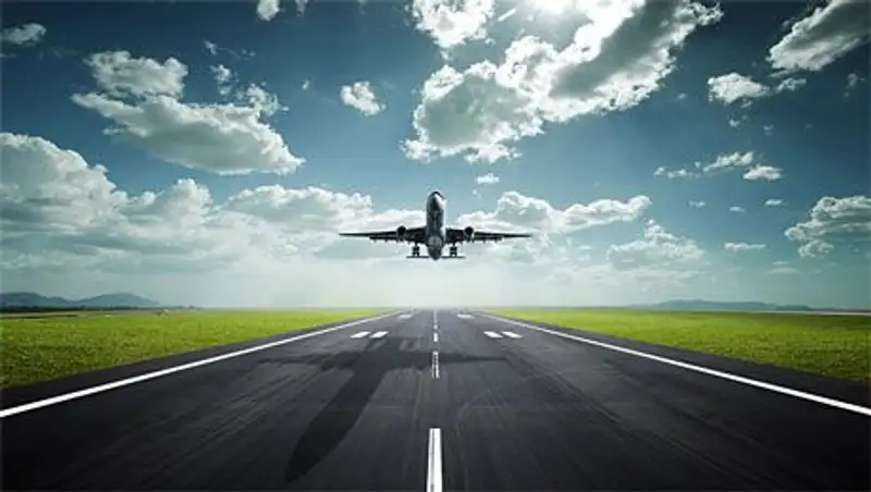 29 человек получили ранения при экстренной посадке самолета в Саудовской Аравии