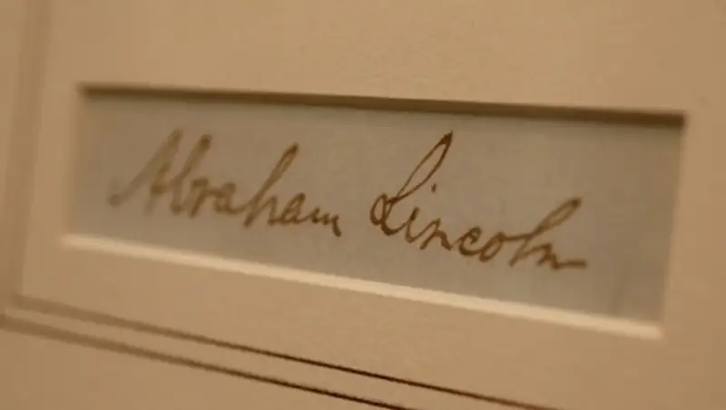 Автограф президента Линкольна ушел с молотка за 2 млн долларов 