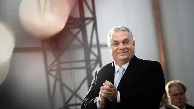Орбан в чапане удивил пользователей Сети, фото - Новости Zakon.kz от 02.11.2023 18:59