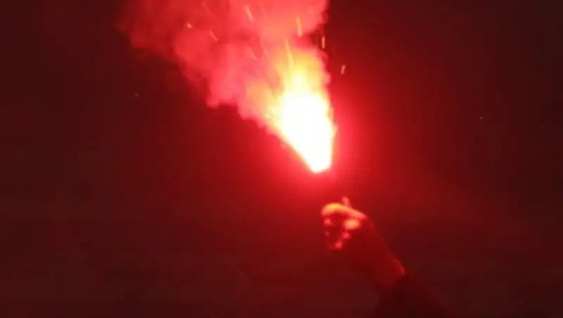 «Это идиотизм!». Как фанаты чуть не сорвали матч «Динамо» в Брюсселе