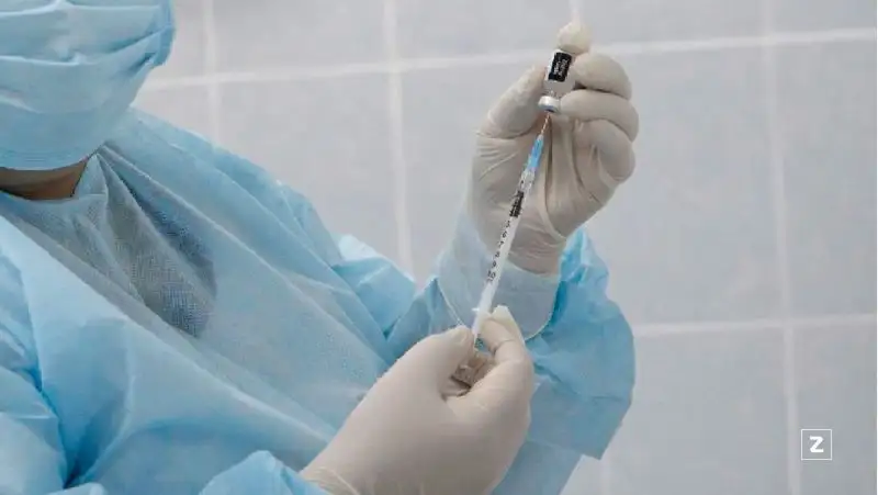 Более трех тысяч человек записались на платную вакцинацию Pfizer в Алматы