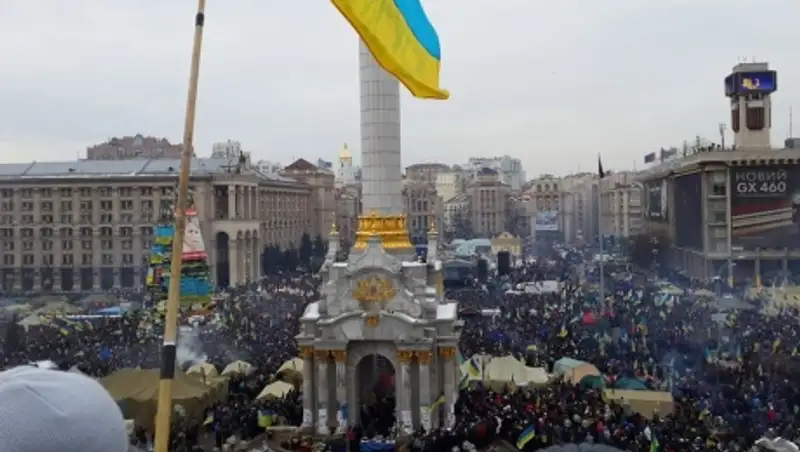 Несколько десятков человек проводят митинг на Майдане в Киеве