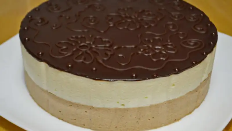 Суд снял обвинения с "Happy Cake", чьим тортом предположительно отравились 13 человек