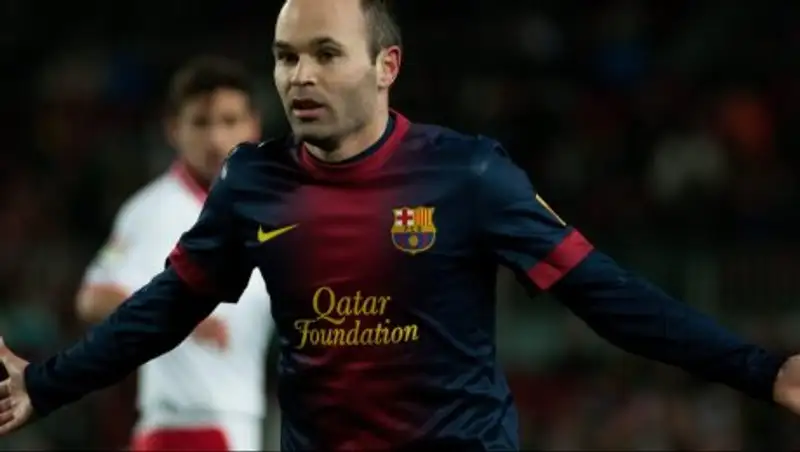 Иньеста был признан лучшим игроком матча Испания – Турция