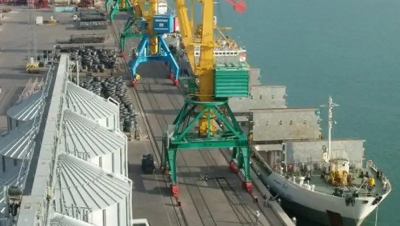 Казахстан сократил время таможенного оформления грузов из Азербайджана