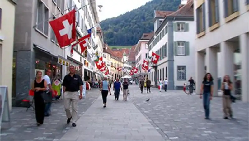 Швейцария расширила санкции против России