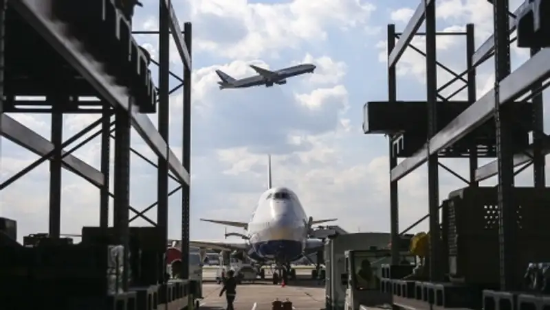 "Аэрофлот": "Трансаэро" отменяет 76 рейсов на 16 октября