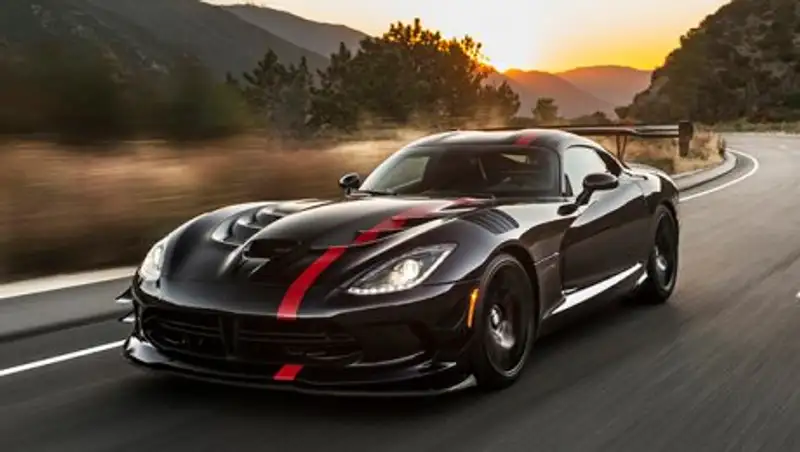 Dodge продаст прощальную партию «Вайперов»