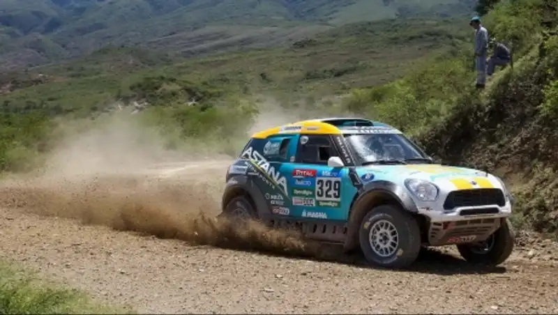Astana Motorsports улучшает свои позиции на «Дакаре»