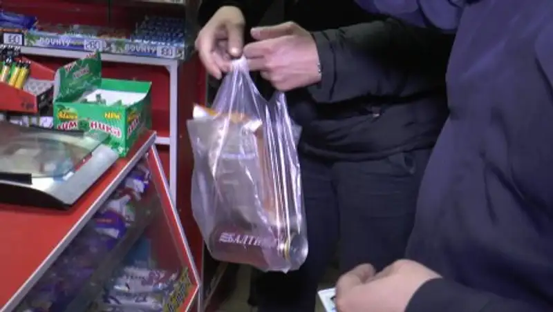 В Алматы выявляют факты продажи алкоголя лицам до 21 года
