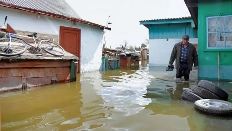 В Атырауской области собирают гуманитарную помощь для пострадавших от подтопления в ВКО