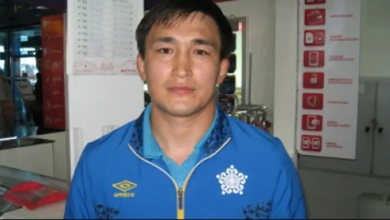 Кайрат Сагадиев возглавил национальную сборную РК по женской борьбе