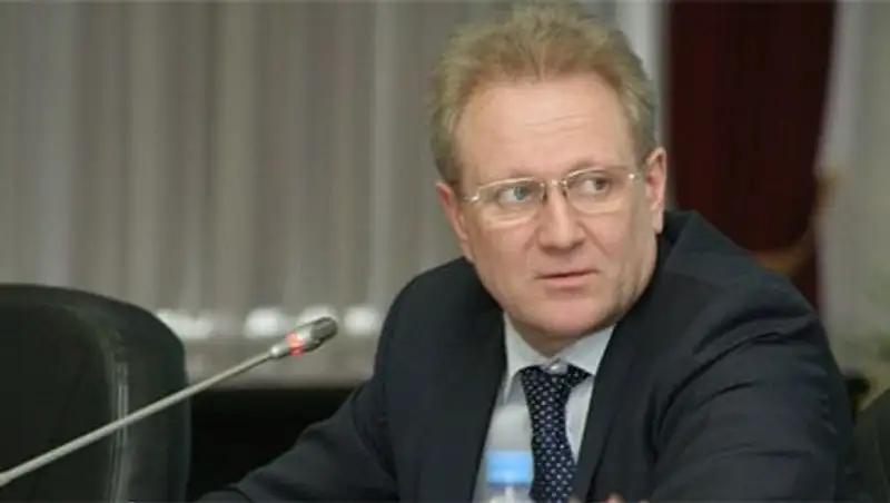 Вице-министр по инвестициям и развитию РК посетил строящийся в ВКО Центр металлургии