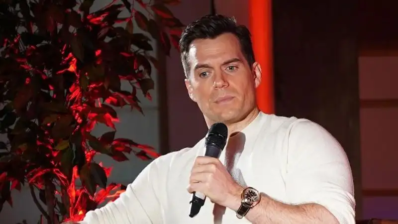 Актер Генри Кавилл заявил, что больше не будет играть Супермена