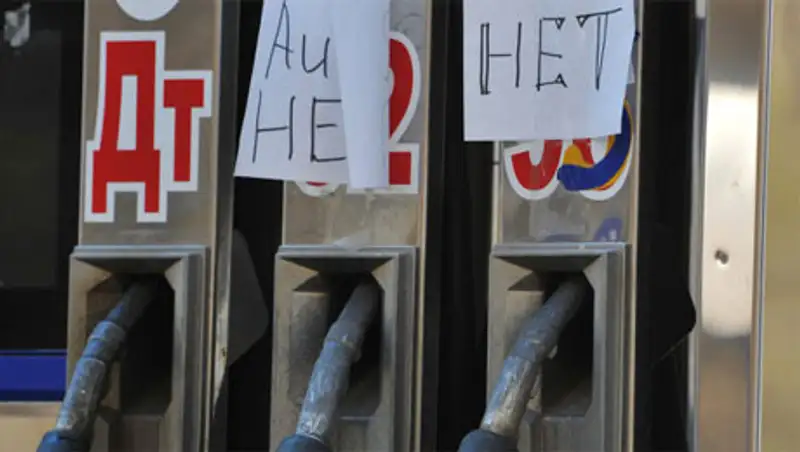 Дефицит бензина докатился и до Восточно-Казахстанской области