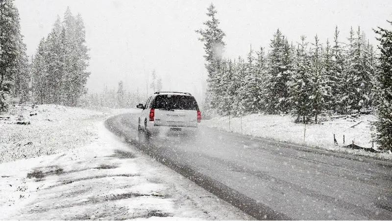 В восьми областях Казахстана объявлено штормовое предупреждение
