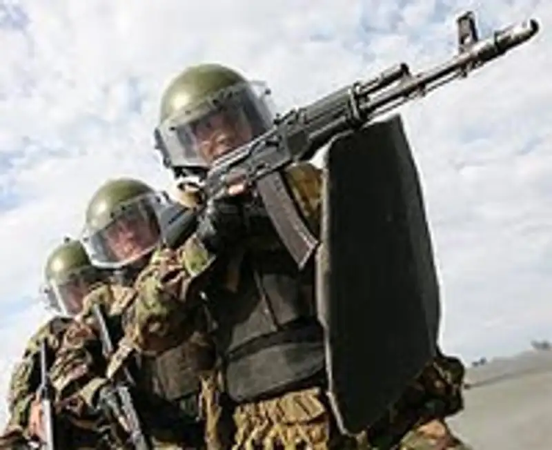 Завершилась спецоперация близ Атырау по задержанию подозреваемых в нападении на полицейских, фото - Новости Zakon.kz от 21.09.2012 18:09