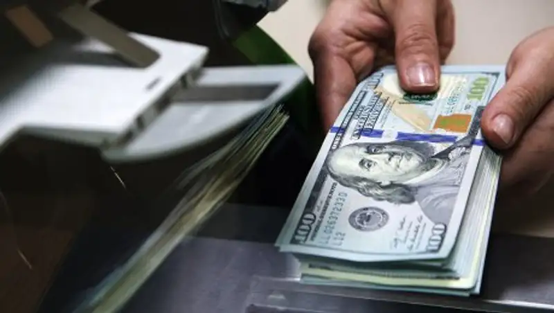 Тенге продолжает укрепляться