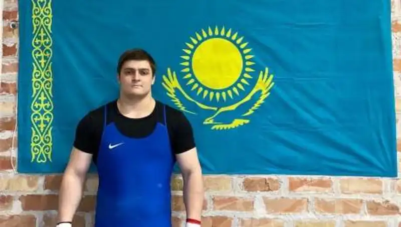 Казахстанец побил рекорд Ильи Ильина в тяжелой атлетике