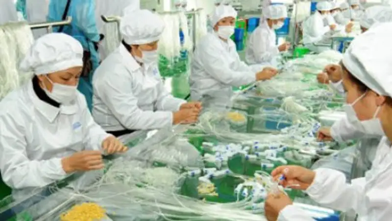 От перчаток до рентгеноборудования: фармпредприятия РК стали выпускать новую продукцию