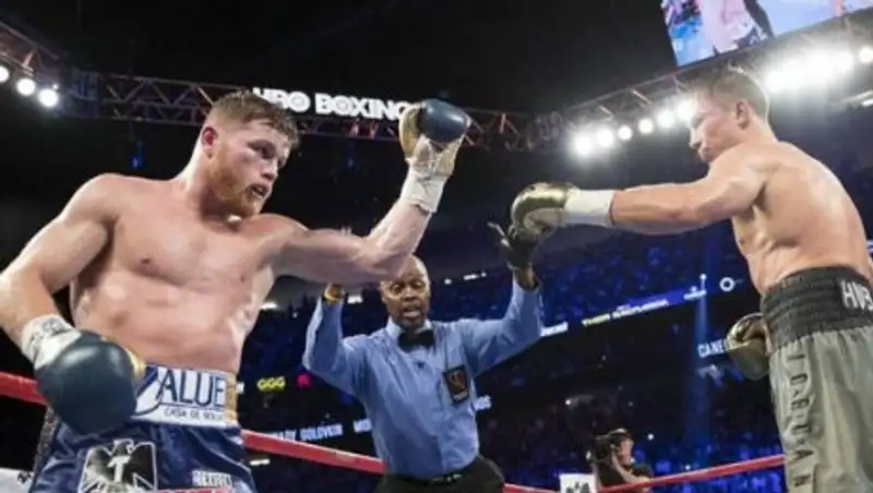 Бой с Головкиным поможет "Канело" сохранить репутацию