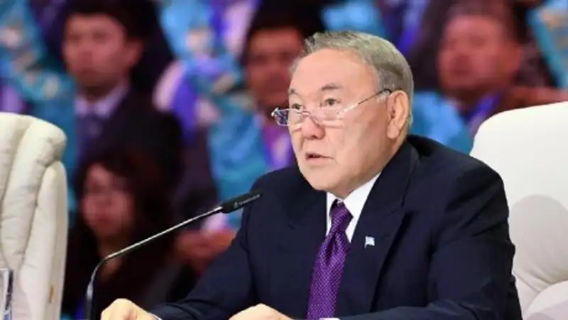 Президент рассказал о строительстве дорог