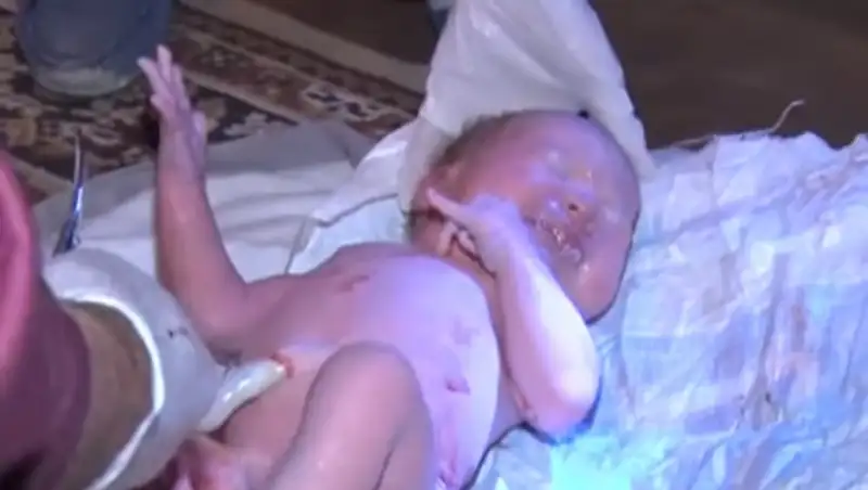 Матери, подбросившей ребенка в туалет, грозит до 4 лет лишения свободы