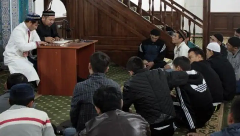 Новое министерство решит вопрос о чтении проповедей в мечетях на русском языке